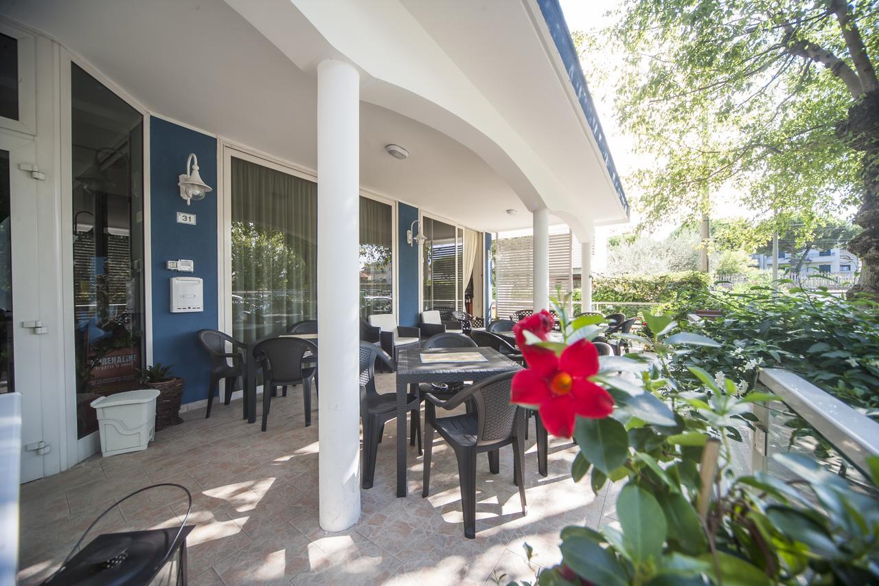 Hotel Taormina Riccione Buitenkant foto